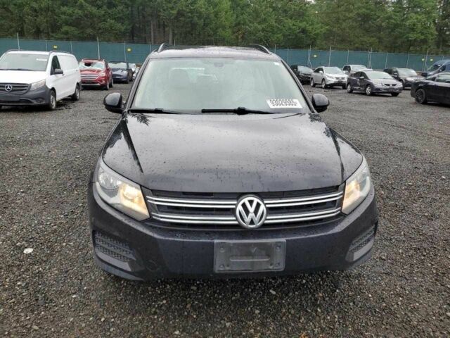 Черный Фольксваген Тигуан, объемом двигателя 2 л и пробегом 97 тыс. км за 2300 $, фото 4 на Automoto.ua