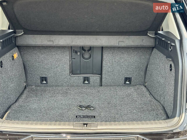 Черный Фольксваген Тигуан, объемом двигателя 1.98 л и пробегом 138 тыс. км за 16999 $, фото 11 на Automoto.ua