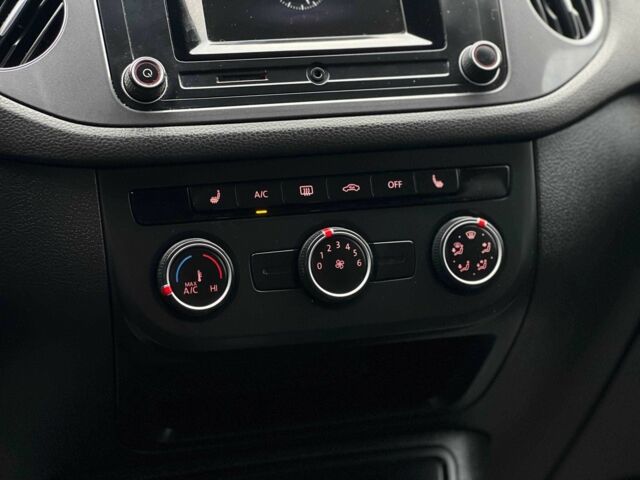 Чорний Фольксваген Тігуан, об'ємом двигуна 2 л та пробігом 176 тис. км за 14500 $, фото 17 на Automoto.ua