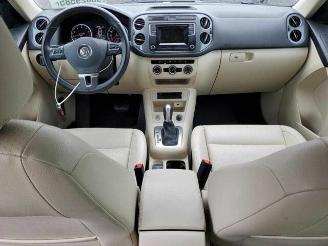 Черный Фольксваген Тигуан, объемом двигателя 2 л и пробегом 97 тыс. км за 2300 $, фото 7 на Automoto.ua