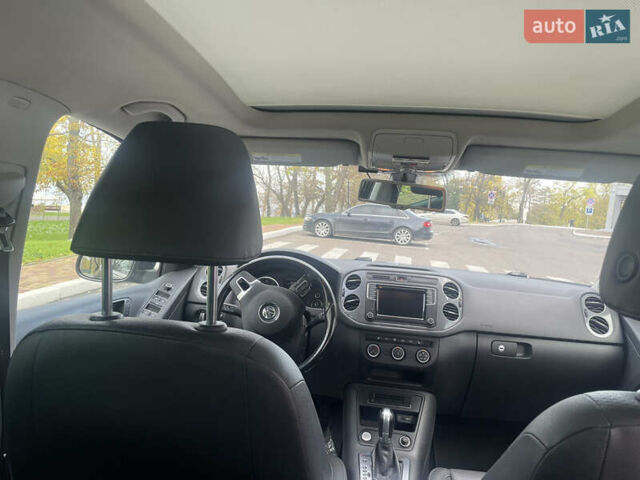 Чорний Фольксваген Тігуан, об'ємом двигуна 2 л та пробігом 180 тис. км за 14700 $, фото 13 на Automoto.ua