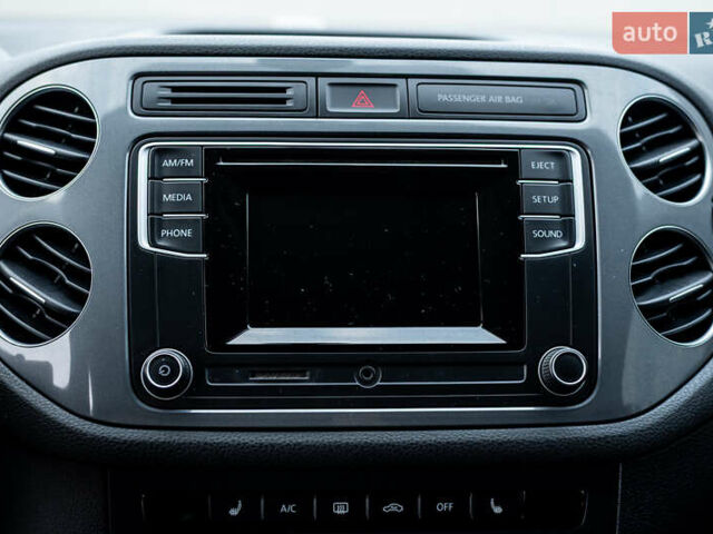 Черный Фольксваген Тигуан, объемом двигателя 1.98 л и пробегом 119 тыс. км за 14550 $, фото 29 на Automoto.ua