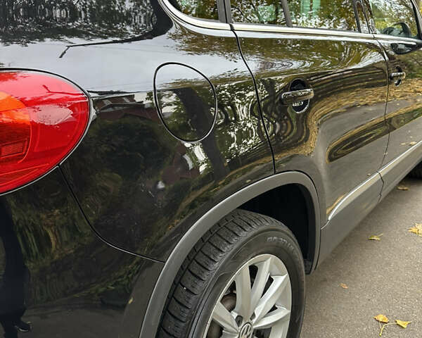 Черный Фольксваген Тигуан, объемом двигателя 1.98 л и пробегом 163 тыс. км за 14550 $, фото 13 на Automoto.ua