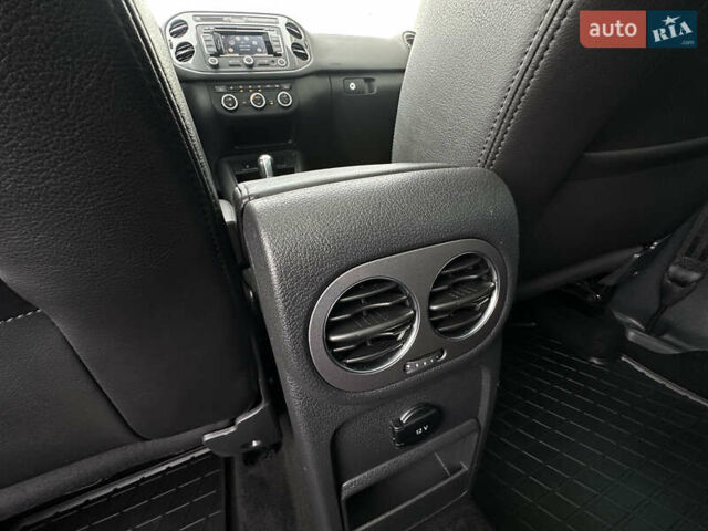 Чорний Фольксваген Тігуан, об'ємом двигуна 1.98 л та пробігом 160 тис. км за 13950 $, фото 80 на Automoto.ua