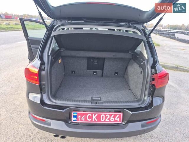 Чорний Фольксваген Тігуан, об'ємом двигуна 2 л та пробігом 135 тис. км за 13850 $, фото 3 на Automoto.ua