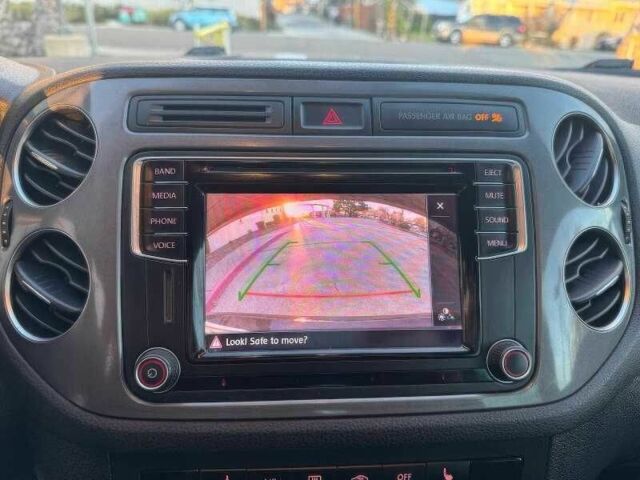 Черный Фольксваген Тигуан, объемом двигателя 2 л и пробегом 112 тыс. км за 7800 $, фото 12 на Automoto.ua