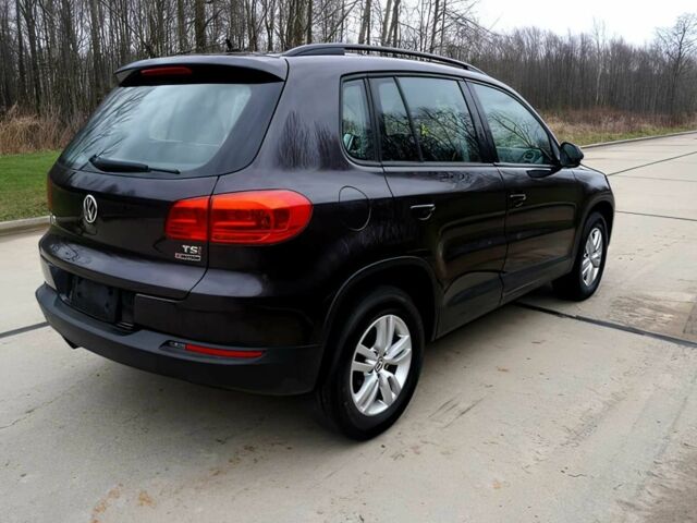 Черный Фольксваген Тигуан, объемом двигателя 2 л и пробегом 75 тыс. км за 13500 $, фото 4 на Automoto.ua