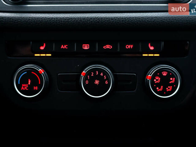 Черный Фольксваген Тигуан, объемом двигателя 1.98 л и пробегом 119 тыс. км за 14550 $, фото 46 на Automoto.ua