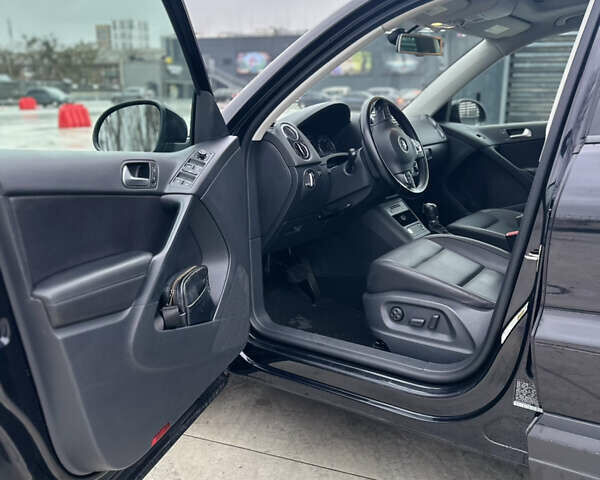 Черный Фольксваген Тигуан, объемом двигателя 1.98 л и пробегом 164 тыс. км за 12999 $, фото 9 на Automoto.ua