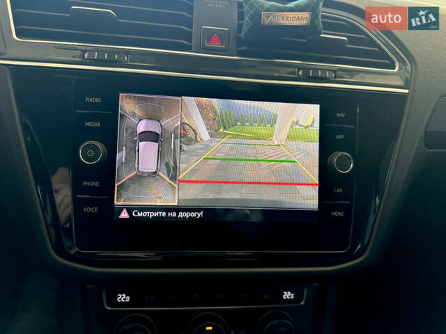 Черный Фольксваген Тигуан, объемом двигателя 2 л и пробегом 232 тыс. км за 26800 $, фото 22 на Automoto.ua