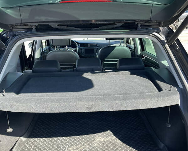 Чорний Фольксваген Тігуан, об'ємом двигуна 1.4 л та пробігом 283 тис. км за 19300 $, фото 7 на Automoto.ua