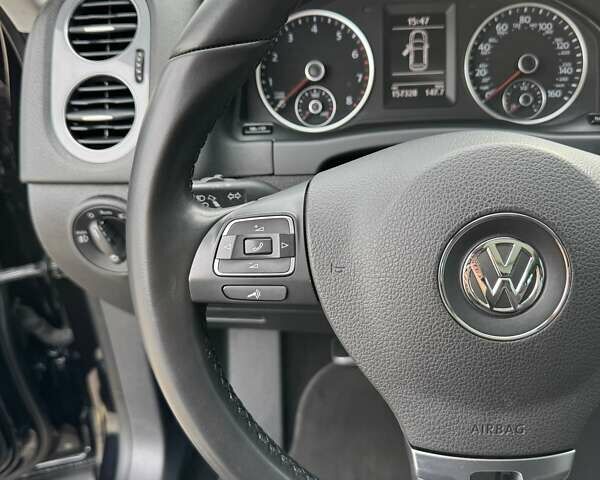 Черный Фольксваген Тигуан, объемом двигателя 1.98 л и пробегом 157 тыс. км за 13599 $, фото 28 на Automoto.ua