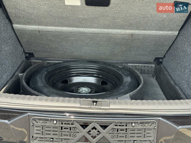 Черный Фольксваген Тигуан, объемом двигателя 1.98 л и пробегом 138 тыс. км за 16999 $, фото 12 на Automoto.ua