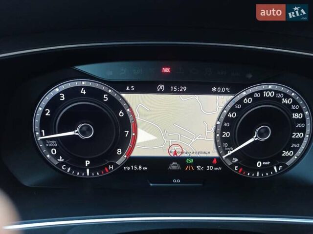 Черный Фольксваген Тигуан, объемом двигателя 2 л и пробегом 107 тыс. км за 21800 $, фото 4 на Automoto.ua