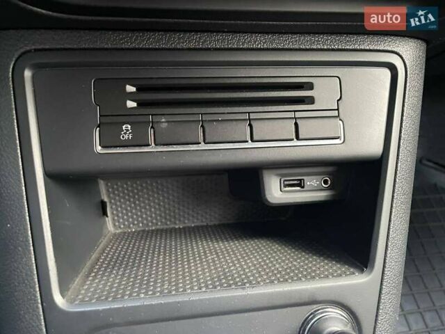 Черный Фольксваген Тигуан, объемом двигателя 1.98 л и пробегом 218 тыс. км за 12800 $, фото 28 на Automoto.ua