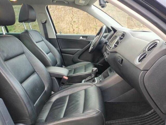 Чорний Фольксваген Тігуан, об'ємом двигуна 2 л та пробігом 82 тис. км за 10300 $, фото 11 на Automoto.ua