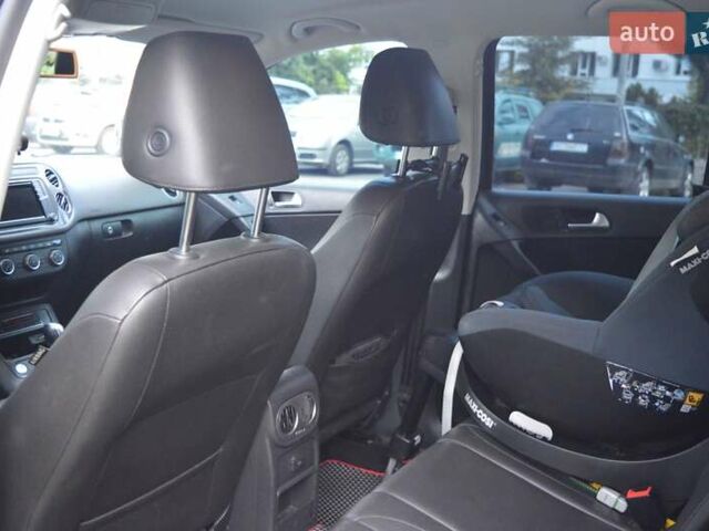 Черный Фольксваген Тигуан, объемом двигателя 1.98 л и пробегом 166 тыс. км за 15000 $, фото 16 на Automoto.ua