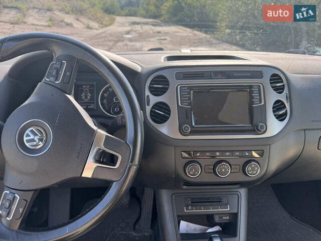 Чорний Фольксваген Тігуан, об'ємом двигуна 1.97 л та пробігом 150 тис. км за 14500 $, фото 12 на Automoto.ua