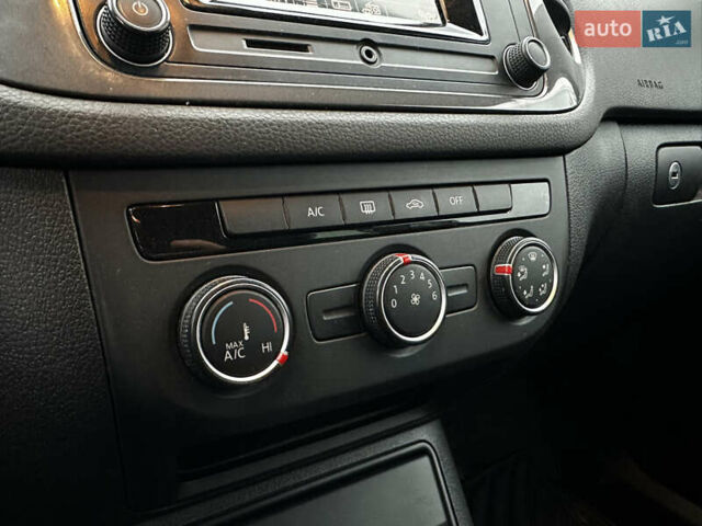 Черный Фольксваген Тигуан, объемом двигателя 1.97 л и пробегом 217 тыс. км за 13200 $, фото 17 на Automoto.ua