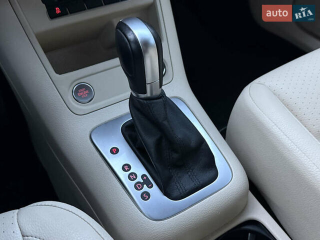 Черный Фольксваген Тигуан, объемом двигателя 2 л и пробегом 185 тыс. км за 13999 $, фото 49 на Automoto.ua