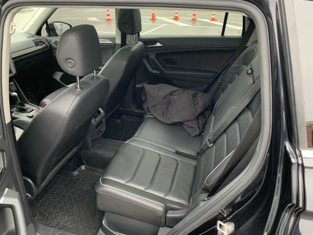 Черный Фольксваген Тигуан, объемом двигателя 2 л и пробегом 100 тыс. км за 19900 $, фото 6 на Automoto.ua