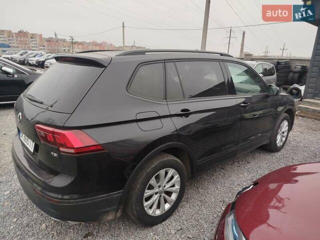 Черный Фольксваген Тигуан, объемом двигателя 1.98 л и пробегом 293 тыс. км за 12999 $, фото 14 на Automoto.ua