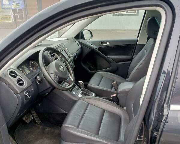 Черный Фольксваген Тигуан, объемом двигателя 1.98 л и пробегом 120 тыс. км за 14700 $, фото 6 на Automoto.ua