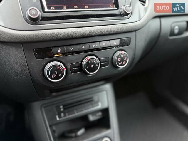 Черный Фольксваген Тигуан, объемом двигателя 1.98 л и пробегом 222 тыс. км за 11300 $, фото 39 на Automoto.ua