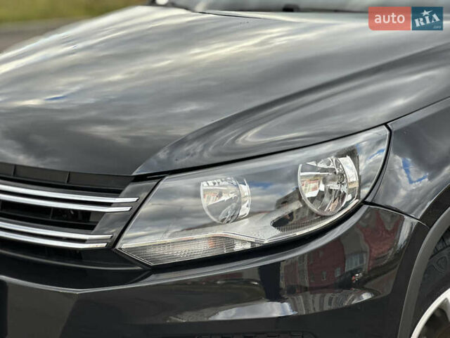 Черный Фольксваген Тигуан, объемом двигателя 2 л и пробегом 175 тыс. км за 12333 $, фото 4 на Automoto.ua