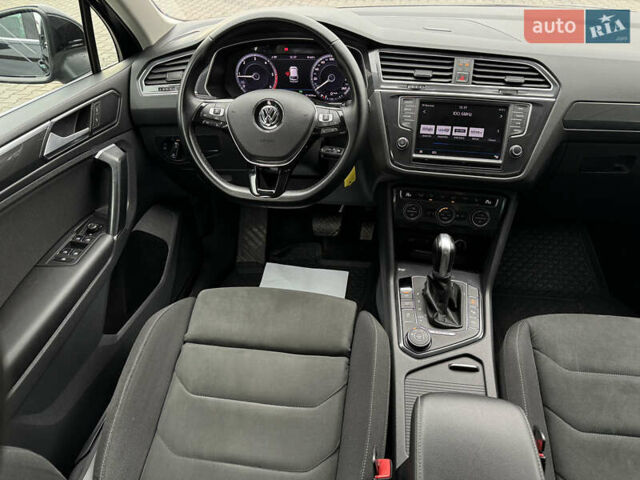 Чорний Фольксваген Тігуан, об'ємом двигуна 1.98 л та пробігом 151 тис. км за 24900 $, фото 25 на Automoto.ua