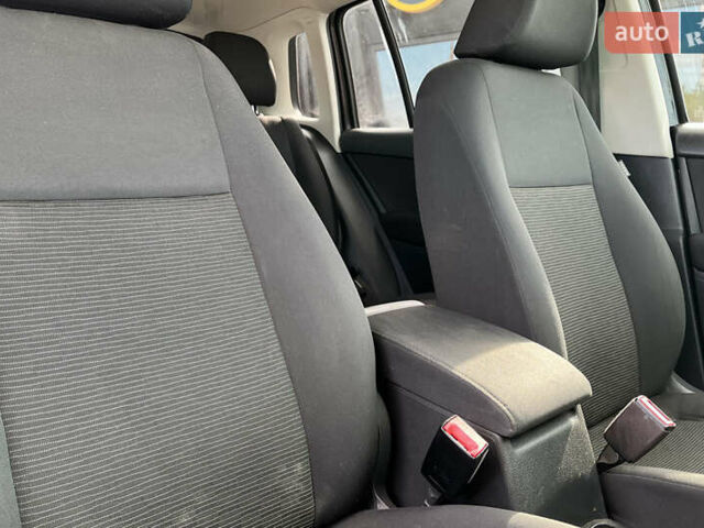 Черный Фольксваген Тигуан, объемом двигателя 1.98 л и пробегом 142 тыс. км за 12200 $, фото 25 на Automoto.ua