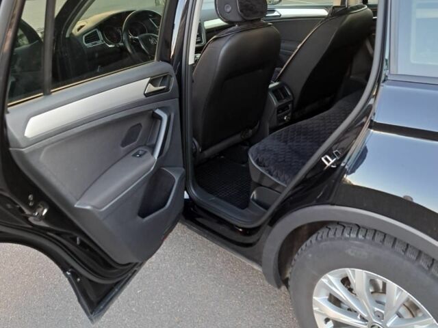 Чорний Фольксваген Тігуан, об'ємом двигуна 2 л та пробігом 176 тис. км за 20500 $, фото 9 на Automoto.ua