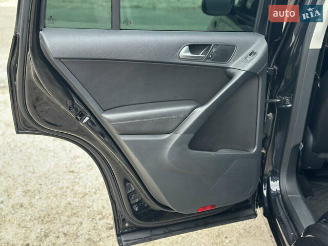 Черный Фольксваген Тигуан, объемом двигателя 1.98 л и пробегом 85 тыс. км за 15999 $, фото 9 на Automoto.ua