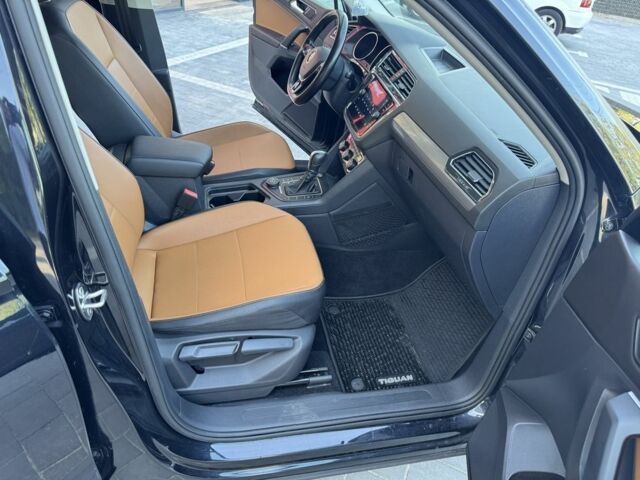 Черный Фольксваген Тигуан, объемом двигателя 2 л и пробегом 173 тыс. км за 16400 $, фото 12 на Automoto.ua