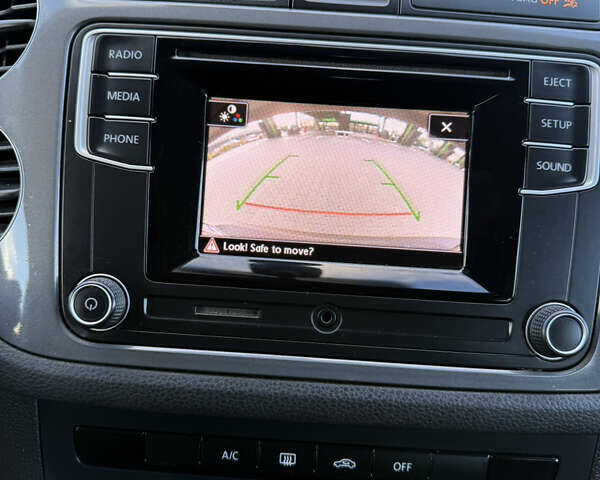 Черный Фольксваген Тигуан, объемом двигателя 1.98 л и пробегом 120 тыс. км за 11999 $, фото 32 на Automoto.ua