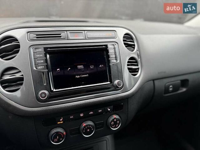 Черный Фольксваген Тигуан, объемом двигателя 1.98 л и пробегом 222 тыс. км за 11300 $, фото 33 на Automoto.ua