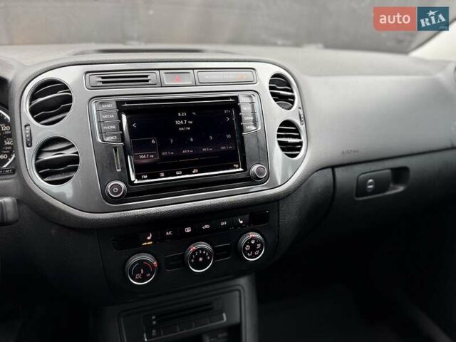 Черный Фольксваген Тигуан, объемом двигателя 1.98 л и пробегом 222 тыс. км за 11300 $, фото 40 на Automoto.ua