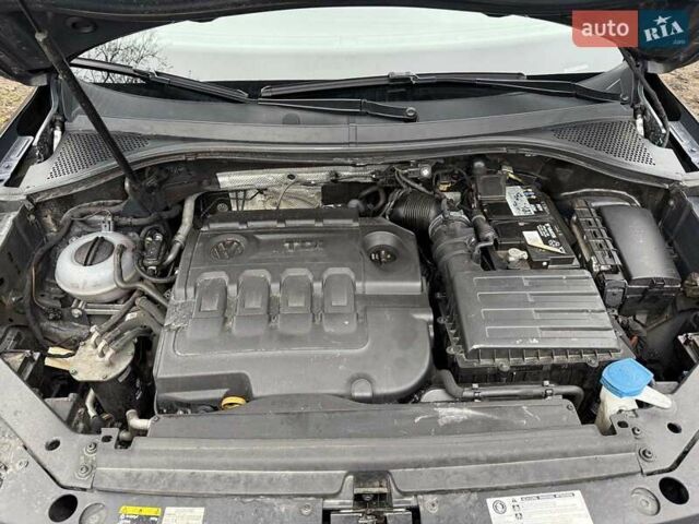 Чорний Фольксваген Тігуан, об'ємом двигуна 1.98 л та пробігом 150 тис. км за 30000 $, фото 20 на Automoto.ua