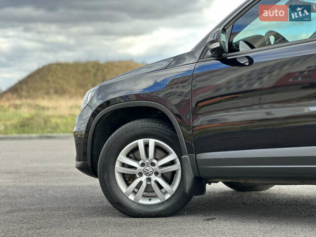 Черный Фольксваген Тигуан, объемом двигателя 2 л и пробегом 175 тыс. км за 12333 $, фото 17 на Automoto.ua