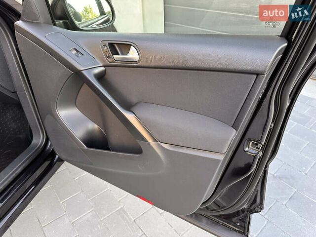 Черный Фольксваген Тигуан, объемом двигателя 1.98 л и пробегом 102 тыс. км за 13900 $, фото 15 на Automoto.ua