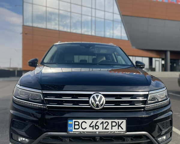 Черный Фольксваген Тигуан, объемом двигателя 1.98 л и пробегом 99 тыс. км за 23000 $, фото 26 на Automoto.ua