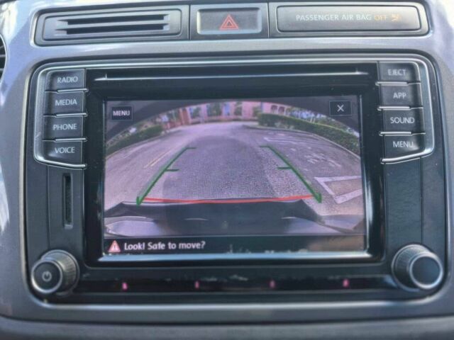 Черный Фольксваген Тигуан, объемом двигателя 2 л и пробегом 55 тыс. км за 17000 $, фото 9 на Automoto.ua