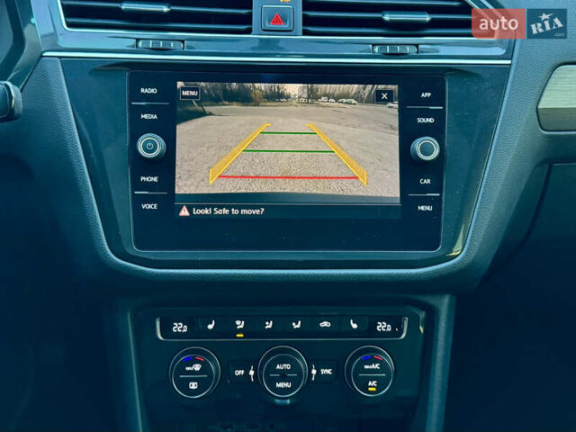 Черный Фольксваген Тигуан, объемом двигателя 1.98 л и пробегом 81 тыс. км за 21500 $, фото 23 на Automoto.ua