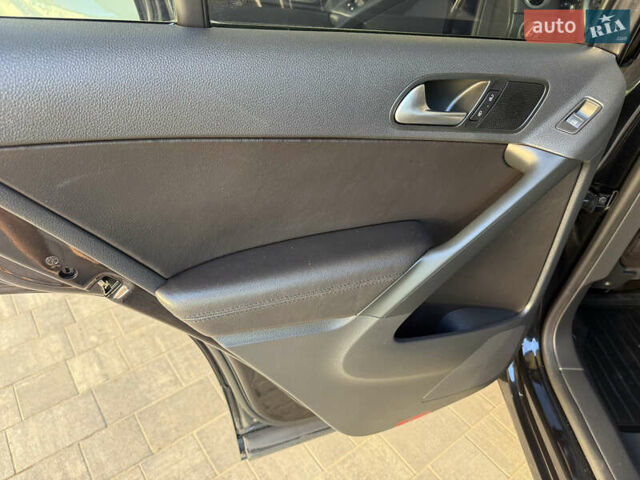 Черный Фольксваген Тигуан, объемом двигателя 1.98 л и пробегом 161 тыс. км за 14300 $, фото 20 на Automoto.ua