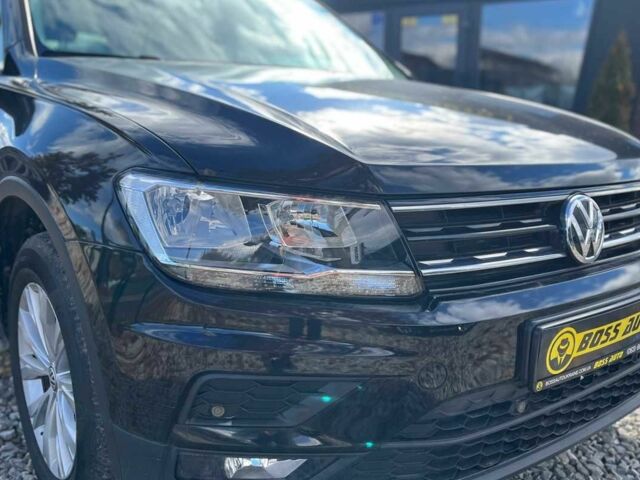 Чорний Фольксваген Тігуан, об'ємом двигуна 2 л та пробігом 42 тис. км за 17000 $, фото 1 на Automoto.ua