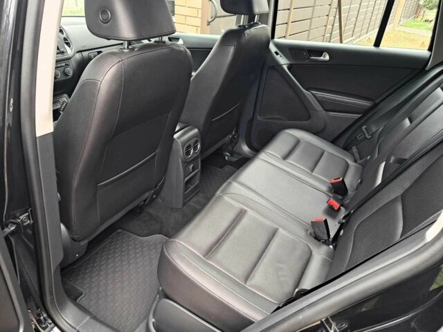 Черный Фольксваген Тигуан, объемом двигателя 2 л и пробегом 143 тыс. км за 12999 $, фото 12 на Automoto.ua