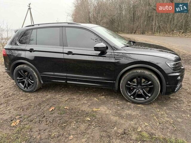 Чорний Фольксваген Тігуан, об'ємом двигуна 1.98 л та пробігом 150 тис. км за 30000 $, фото 5 на Automoto.ua