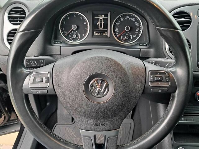 Черный Фольксваген Тигуан, объемом двигателя 2 л и пробегом 143 тыс. км за 12999 $, фото 10 на Automoto.ua