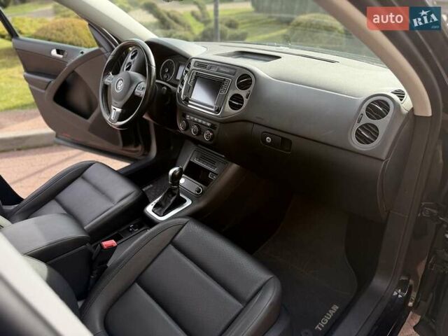 Черный Фольксваген Тигуан, объемом двигателя 1.98 л и пробегом 122 тыс. км за 14900 $, фото 60 на Automoto.ua