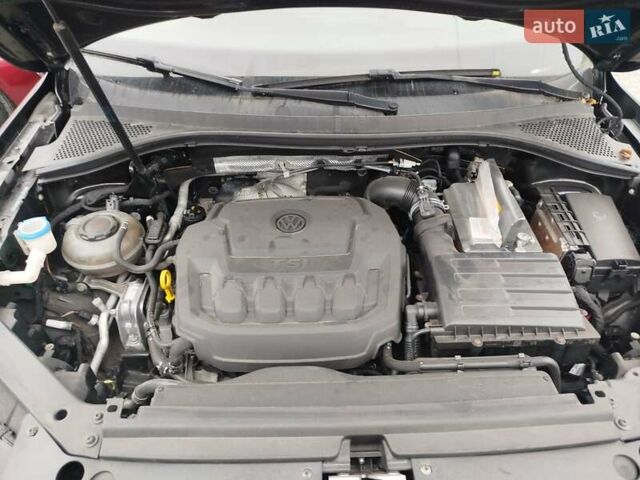 Черный Фольксваген Тигуан, объемом двигателя 1.98 л и пробегом 293 тыс. км за 12999 $, фото 2 на Automoto.ua